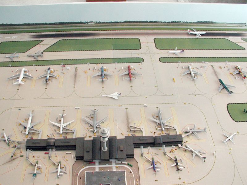 model-airport-evolution-5a
