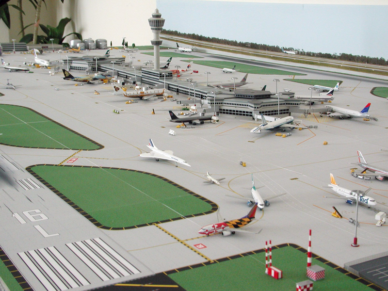 model-airport-evolution-6c